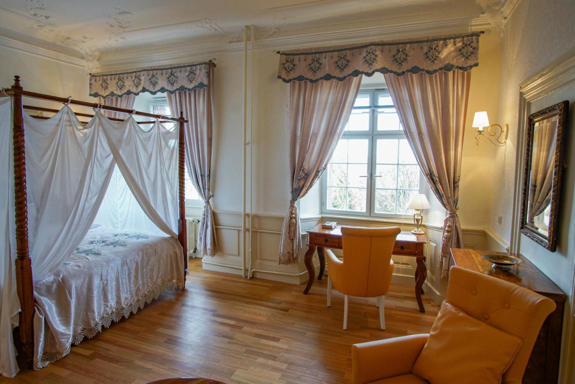 Hotel & Tagungszentrum Schloss Hohenfels Hohenfels  Экстерьер фото